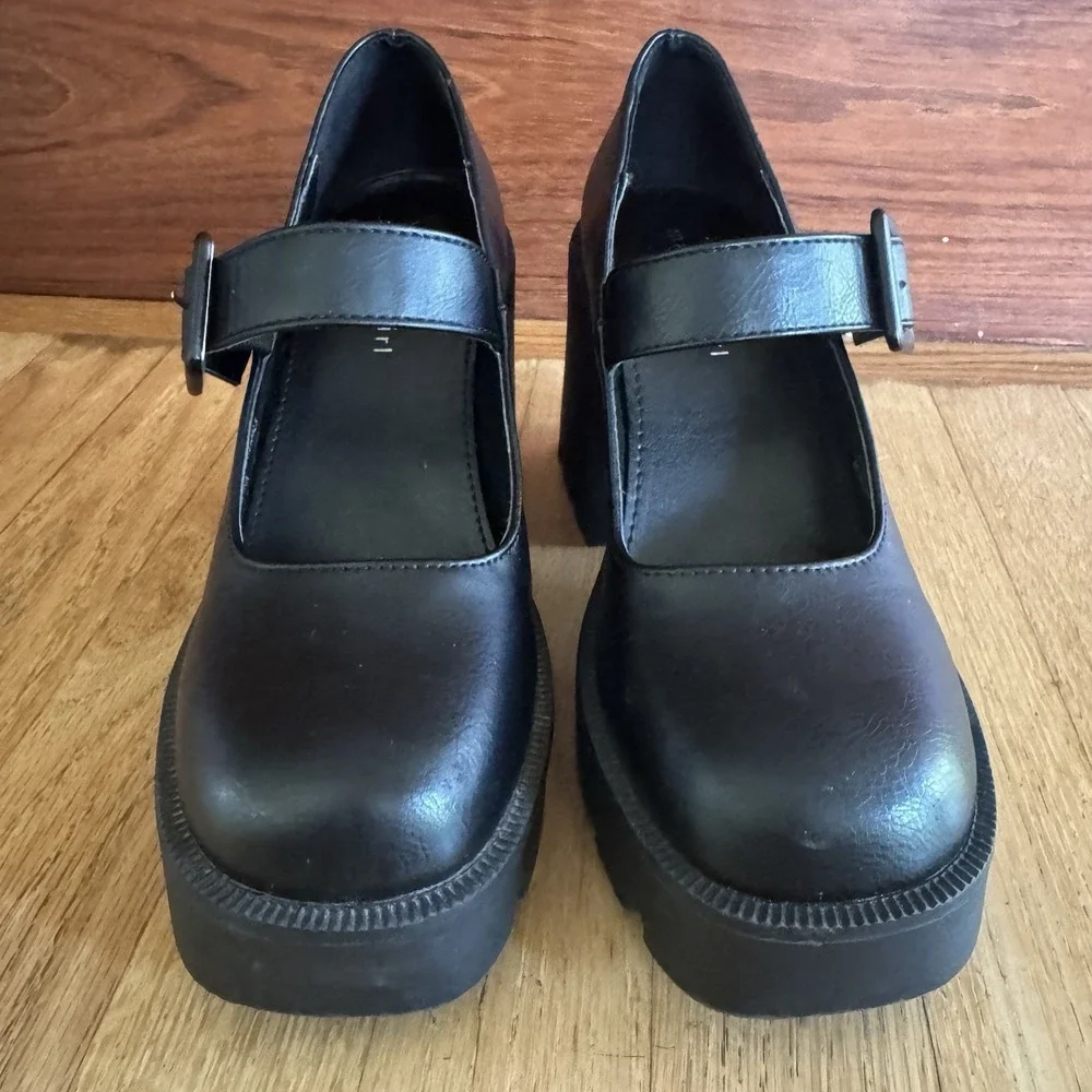 Madden Girl Black Mary Jane Trinity Chunky Platform Heel Size 7.5 Y2K FairyGoth